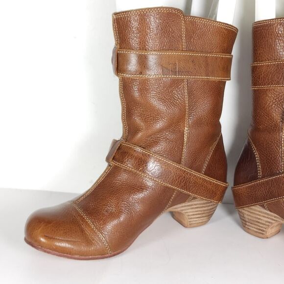 Gee WaWa Women's US 6 Brown Leather Buckle Straps Ankle Moto Biker Booties - Picture 5 of 16